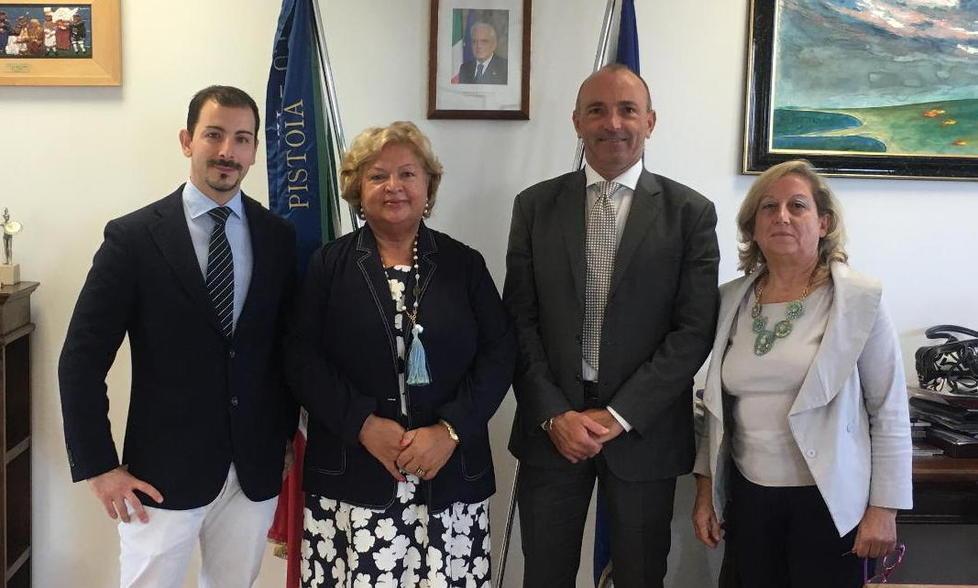 Vertice col prefetto per estendere il controllo di vicinato