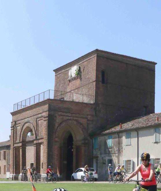 Vini delle sabbie e storia Giornata al Belriguardo