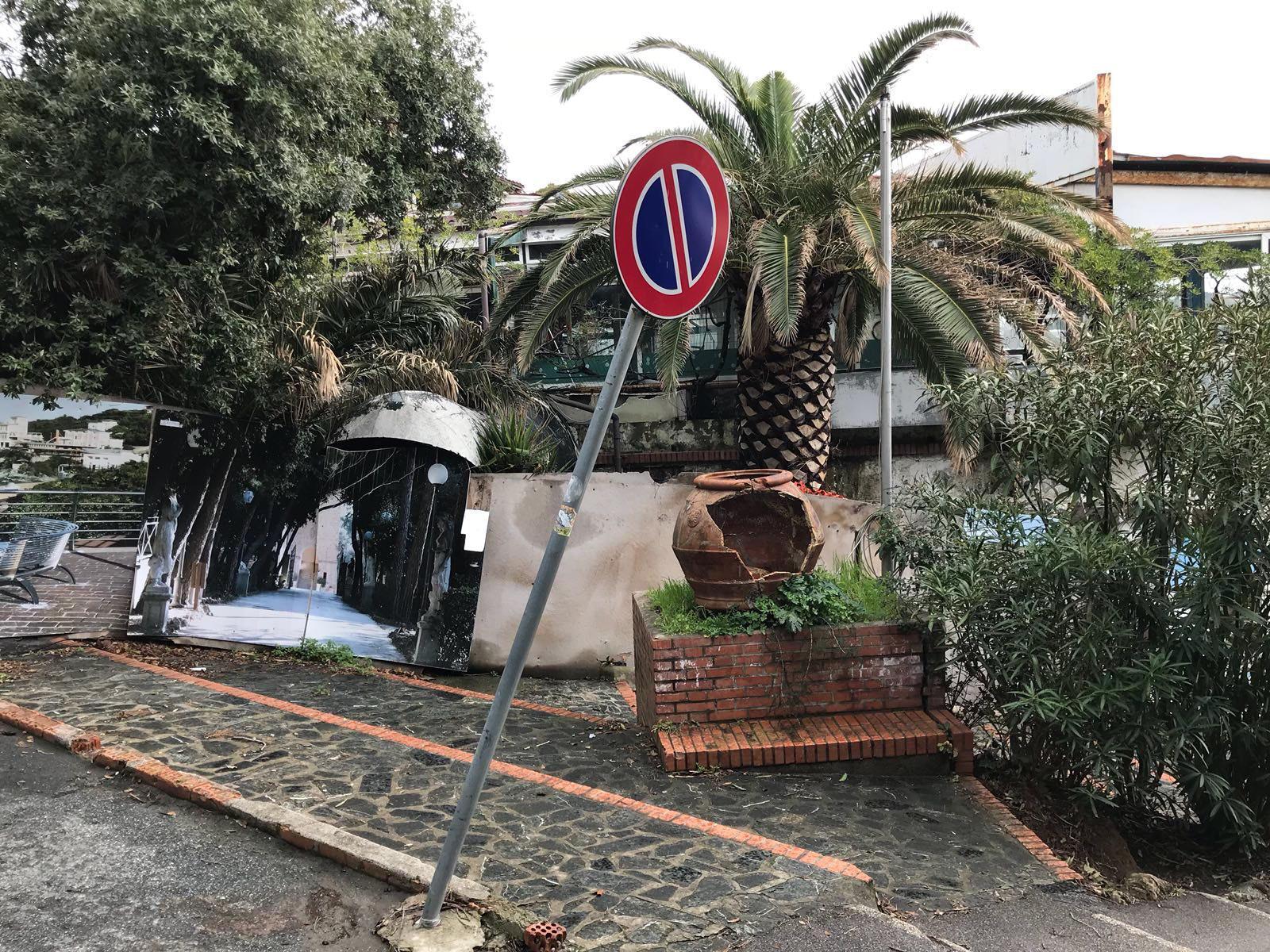 Ex Ciucheba, è ora di togliere quei ruderi