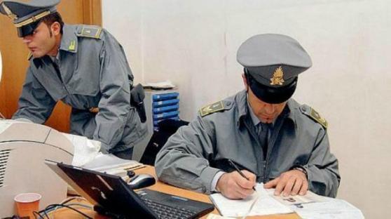 Controlli contabili della Guardia della Finanza (foto d'archivio)