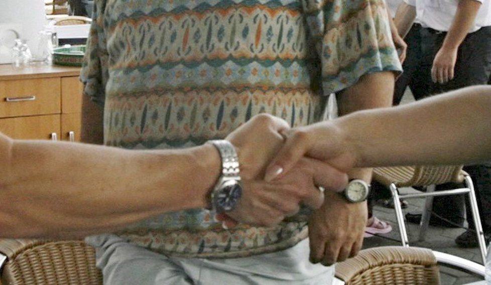 Madre e figlia chiedono un aiuto, i soldi donati da un nostro lettore 