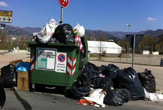 Riparte stamani la raccolta dei rifiuti in Garfagnana
