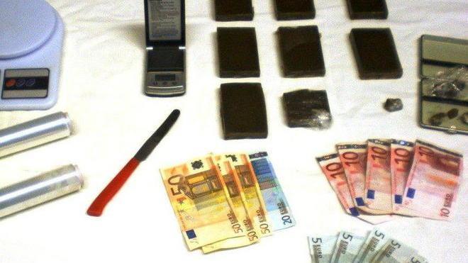 Barista sedicenne arrestato per spaccio