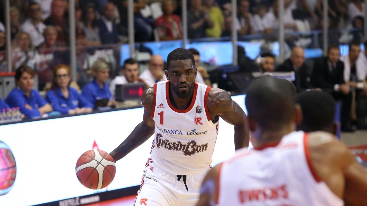 Darius Johnson-Odom in azione contro Trento