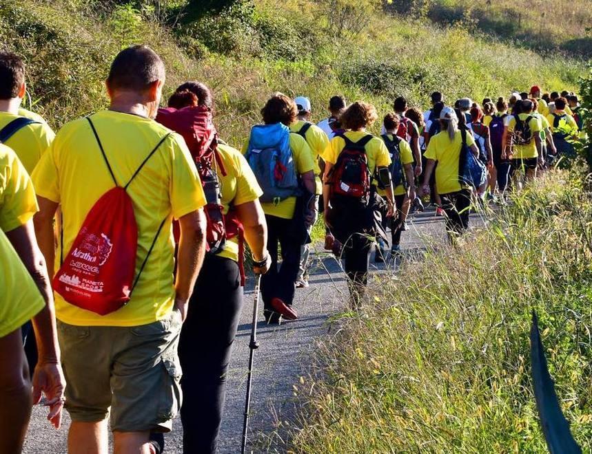 Come antichi pellegrini domenica si cammina alla Francigena Marathon