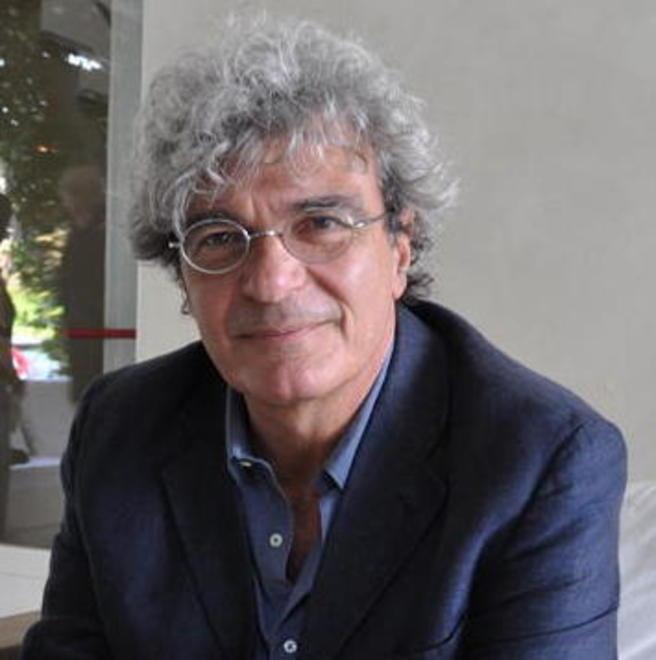 La scommessa del regista Il testo teatrale di Eduardo trasportato ai nostri giorni