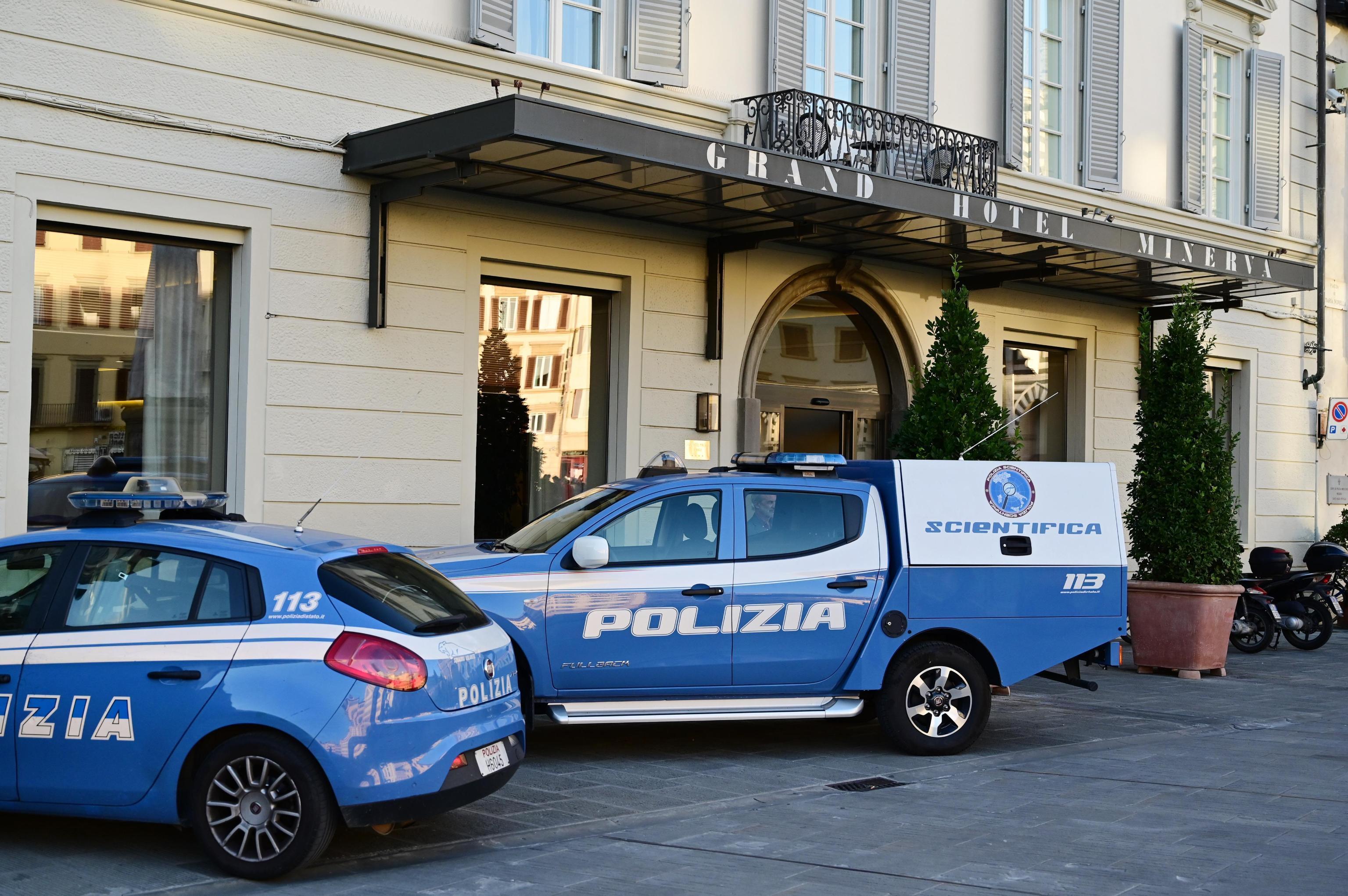Fratelli morti nell'hotel a Firenze: indagato un farmacista