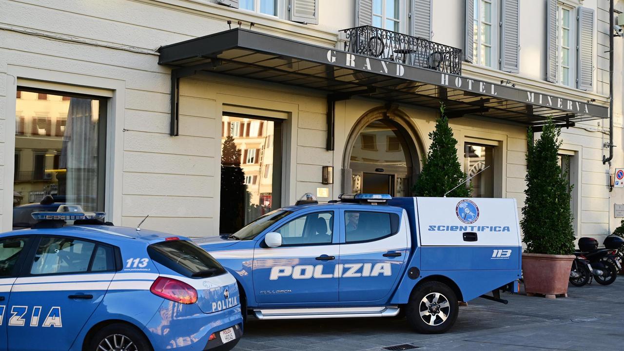 Fratelli morti nell'hotel a Firenze: indagato un farmacista