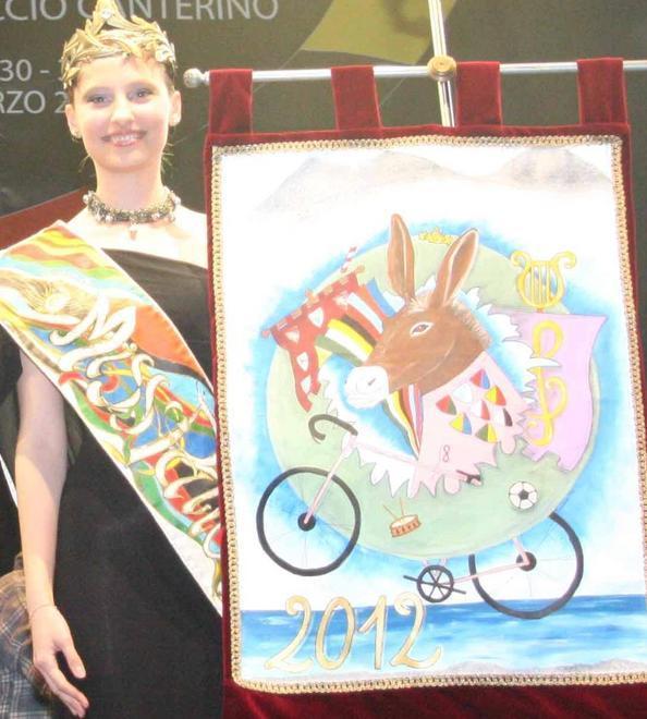 Miccio, gran finale da tutto esaurito per la gara canora 