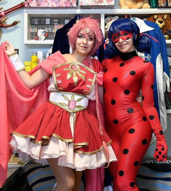 Nella casa delle gemelle cosplayer: «Vi raccontiamo un mondo magico» 