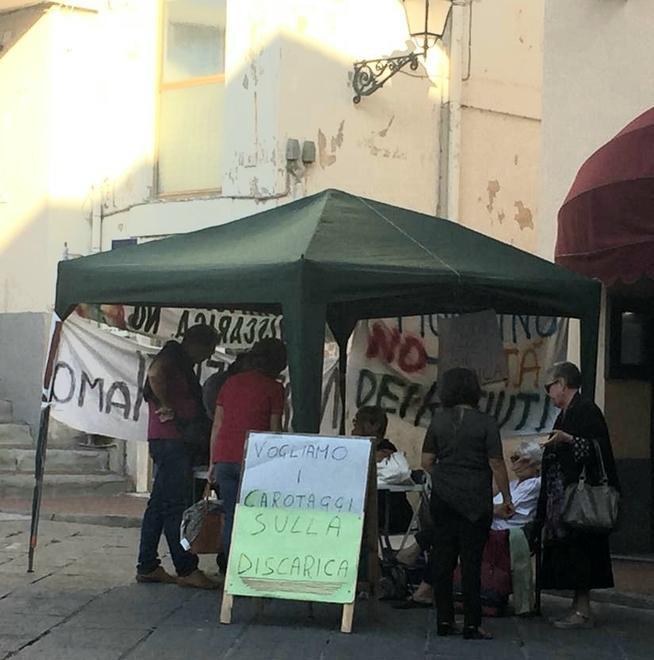 Trecento le firme raccolte in un giorno sulle due petizioni