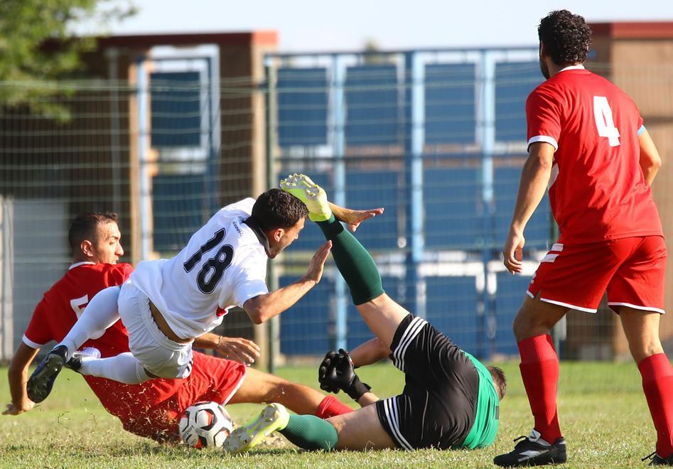 Casumaro rimaneggiato sbaglia un rigore e fa 0-0 