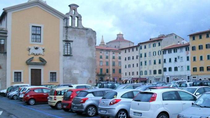 Piazza del Luogo Pio per 4 mesi senza auto