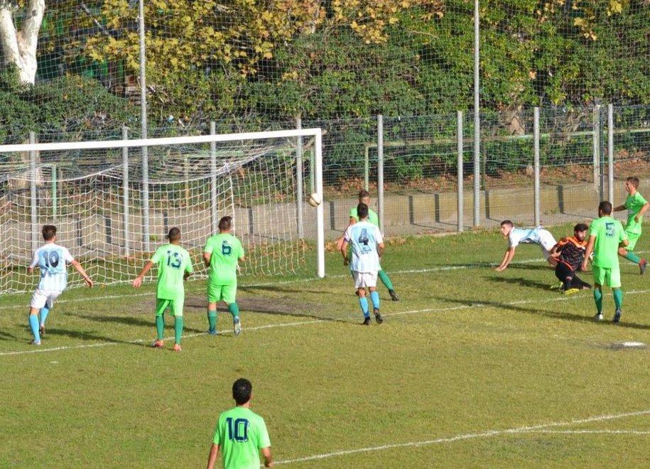 Salivoli si mangia le mani Vadorini: «A Rosignano abbiamo regalato un tempo»