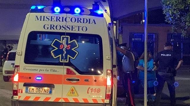 Una notte in ospedale per il giovane picchiato da un branco di ragazzini