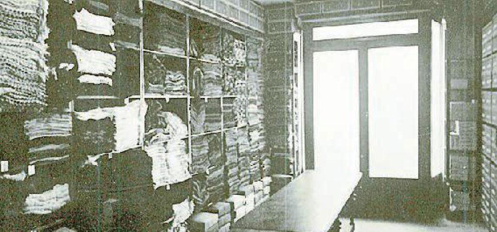 Il magazzino di maglieria della famiglia Andreini a Livorno