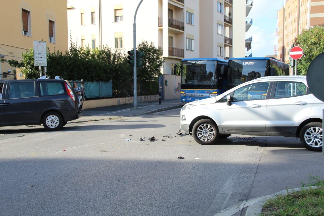 L'incidente in viale Boccaccio (foto Cecilia Foschi/Pentafoto)