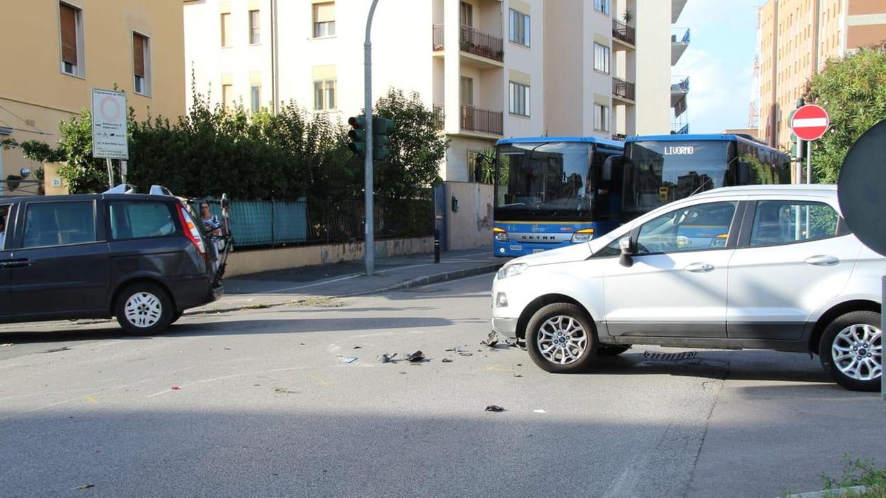 L'incidente in viale Boccaccio (foto Cecilia Foschi/Pentafoto)