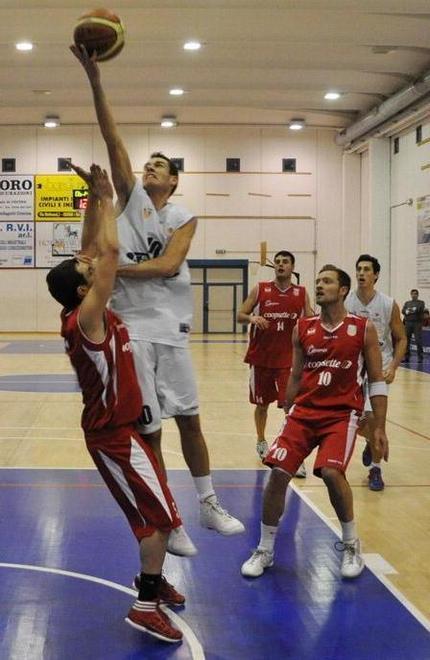 Il Cecina è in casa contro il miglior attacco del girone 