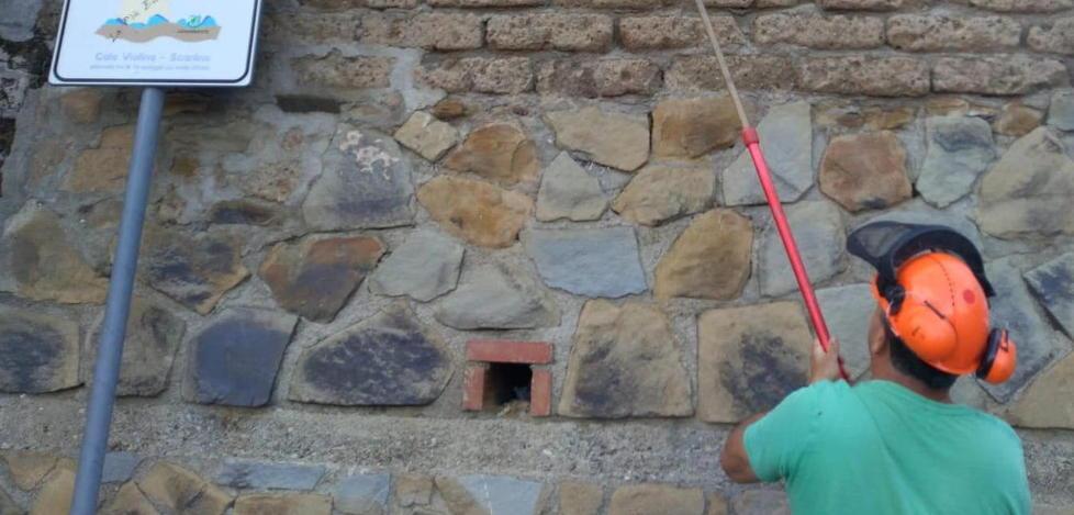 Pulizia delle mura e taglio dell’erba in centro e frazioni 