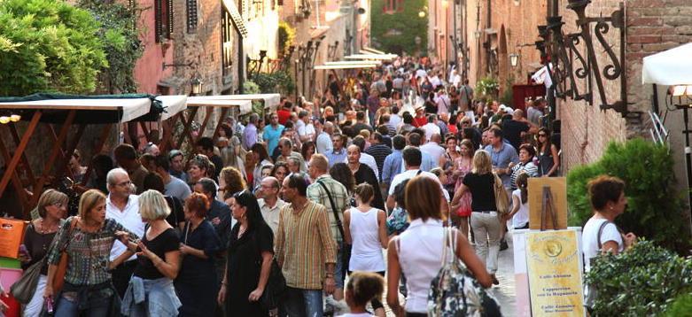 “Boccaccesca” festeggia le nozze tra la musica e l’enogastronomia 