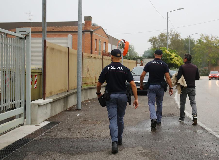 Fiamme nell’azienda La Polizia indaga per l’incendio doloso 