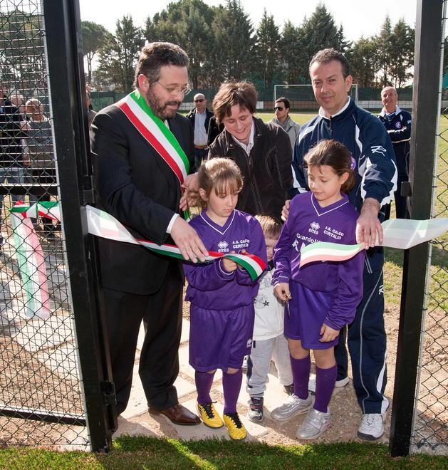 Inaugurato il campo di calcetto
