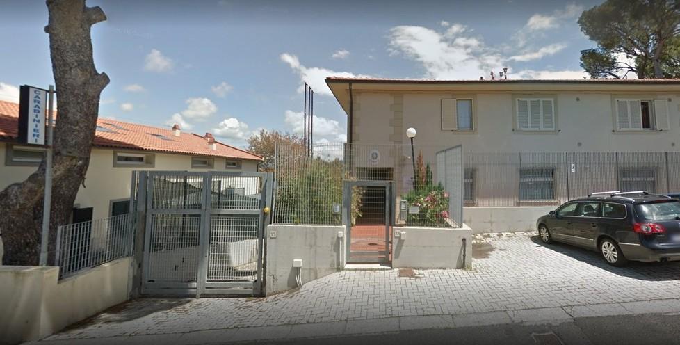 La caserma dei carabinieri di Montenero, a Livorno (foto d'archivio)