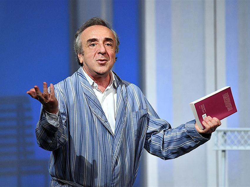Silvio Orlando è il protagonista dello spettacolo "Si nota all'imbrunire"