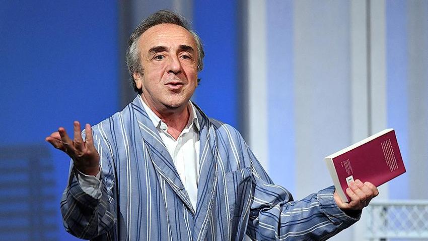 Silvio Orlando è il protagonista dello spettacolo "Si nota all'imbrunire"