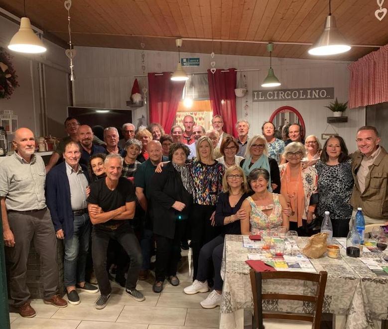 Gli ex alunni della 5ª G si ritrovano dopo 48 anni