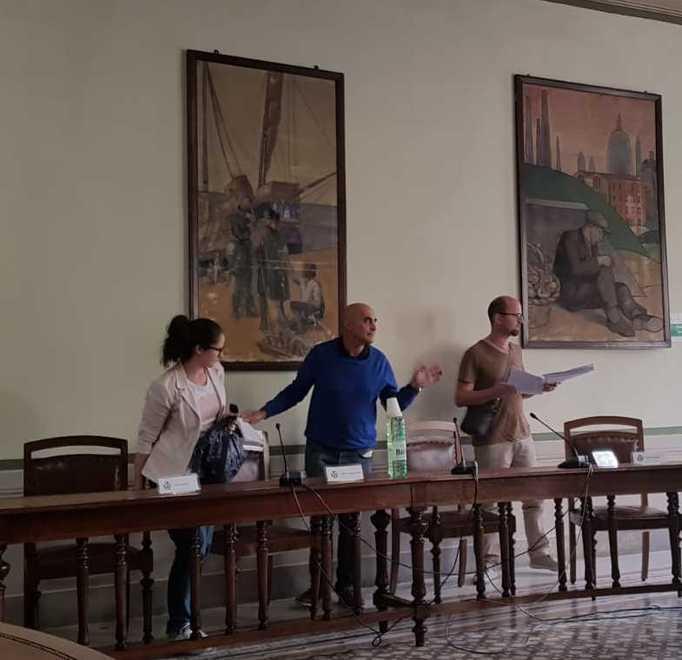 Le minoranze lasciano l’aula «Maggioranza arrogante»