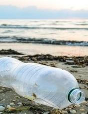 Arriva “Onda Blu”, una borraccia di metallo per 50 vuoti di plastica 