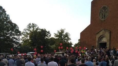Una folla commossa per l’addio a Edo Ogni 30 settembre la scuola lo ricorderà