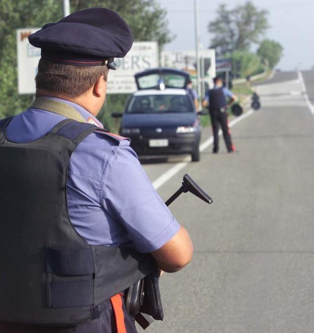 Strage di patenti con il telelaser “donato” all’Arma 