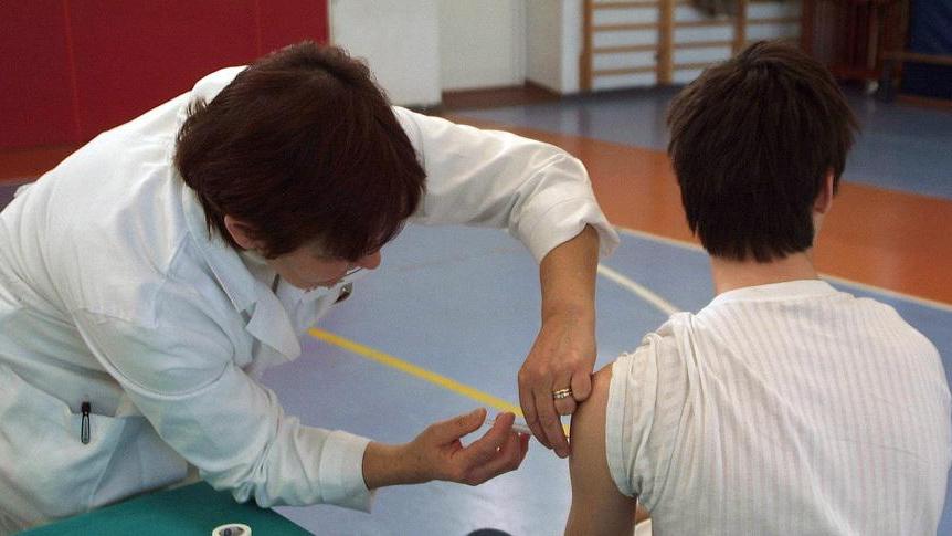 Lasciano l’attività tre medici e due pediatri