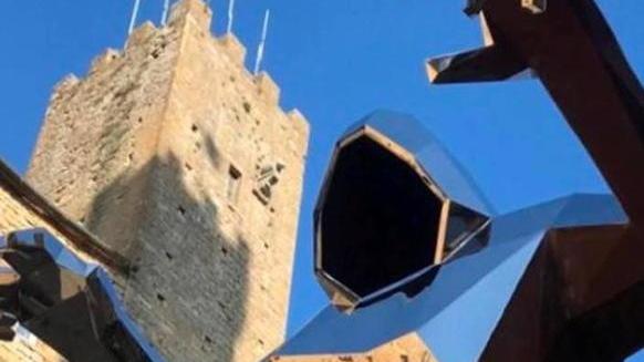 Antico e contemporaneo si fondono a Volterra con le sculture di Basso