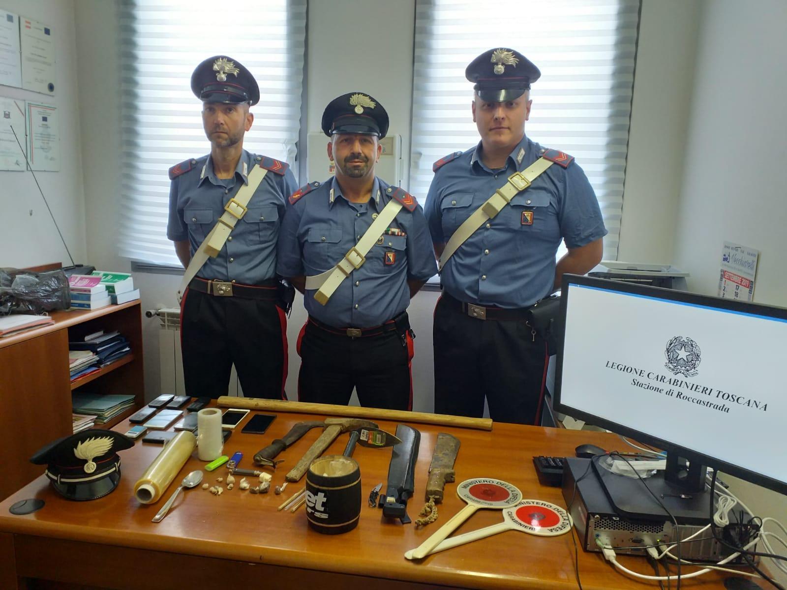 Droga nei boschi: denunciati 4 spacciatori, segnalati 9 clienti