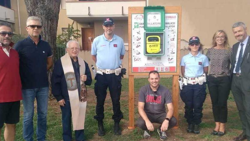 Il 32° defibrillatore di Cecina Cuore è al Palazzaccio