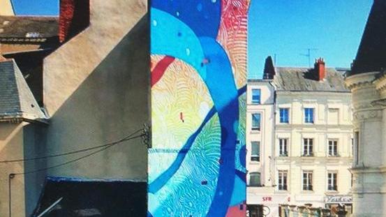 «Il mio murales a Montale per far riflettere chi passa sulla vita nella preistoria»