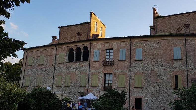 Al castello di Arceto la Rostaria dopo 25 anni cambia la gestione