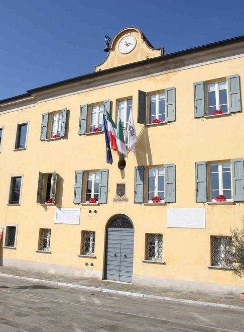 I fondi per l’ex biblioteca spostati sulle strade, Pd contro 