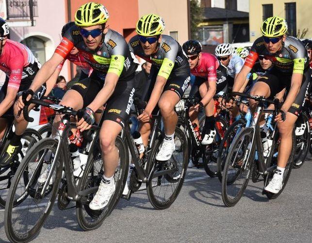 Pesenti, Parisini e Baroncini del Team Beltrami su tre delle otto biciclette rubate alla squadra a Bologna