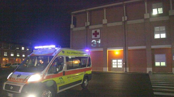 Si uccide ragazza di quindici anni