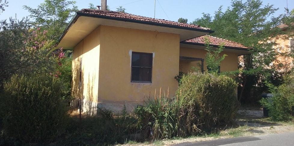 Il Comune di Volterra vende ex casa cantoniera base d’asta 45.000 euro