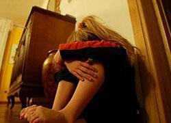 Cinque anni per le violenze sulla figlia dell’ex compagna 