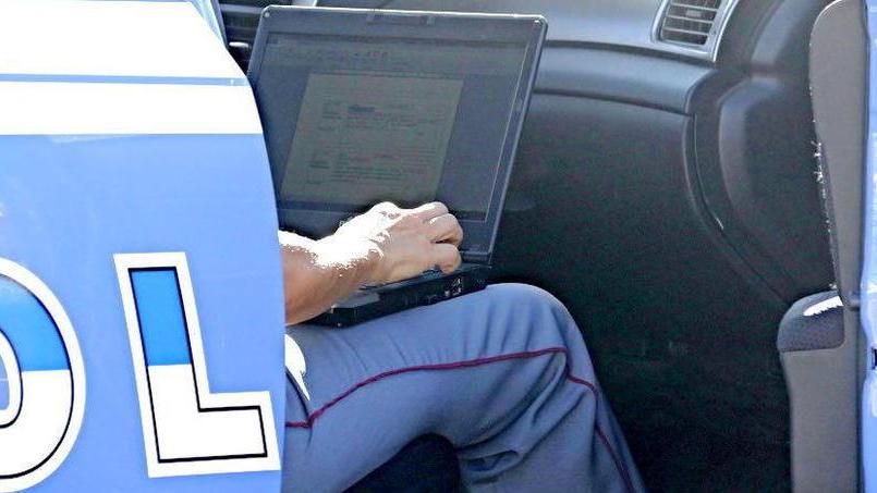Agenti picchiati in servizio, i sindacati di polizia: «L’aggressore doveva andare in carcere»