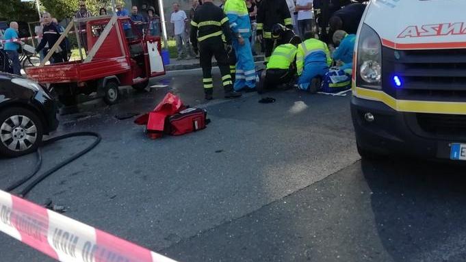 Scontro frontale in via Costanza: gravissimo anziano
