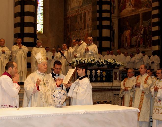 Via Crucis e ostensione Gli eventi della Pasqua 