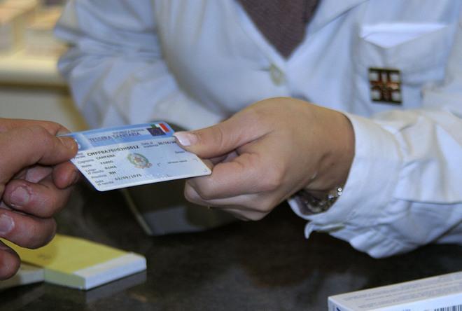 Carta sanitaria, l’Asl cerca dieci giovani